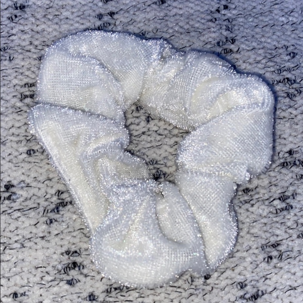 Scrunchie (3/$10) 🍒